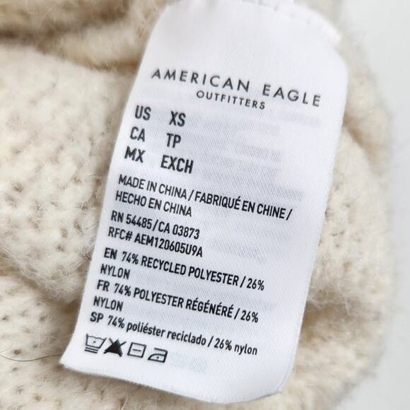 American Eagle Cream Colored Knit Cropped Sweater Womens Size Extra Small XS - Picture 4 of 4